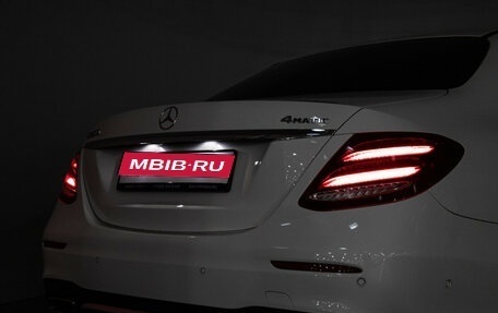 Mercedes-Benz E-Класс, 2017 год, 2 947 898 рублей, 28 фотография