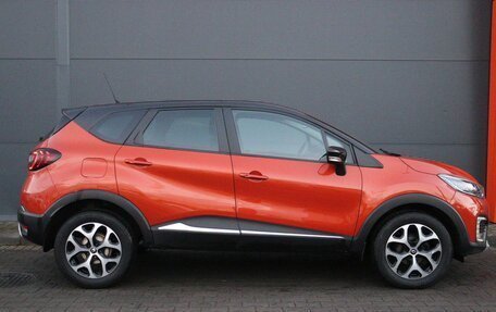 Renault Kaptur I рестайлинг, 2018 год, 1 599 000 рублей, 3 фотография