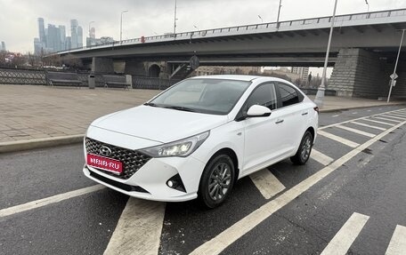 Hyundai Solaris II рестайлинг, 2021 год, 1 790 000 рублей, 1 фотография