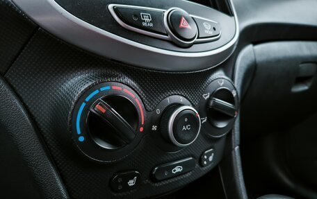 Hyundai Solaris II рестайлинг, 2012 год, 815 000 рублей, 11 фотография