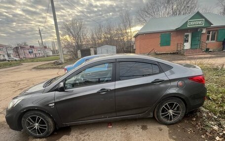 Hyundai Solaris II рестайлинг, 2012 год, 800 000 рублей, 6 фотография