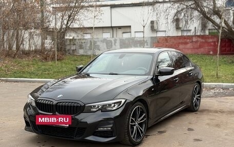 BMW 3 серия, 2019 год, 3 370 000 рублей, 3 фотография