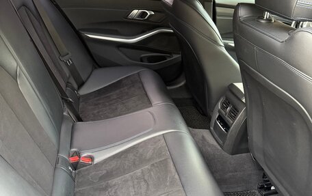 BMW 3 серия, 2019 год, 3 370 000 рублей, 18 фотография