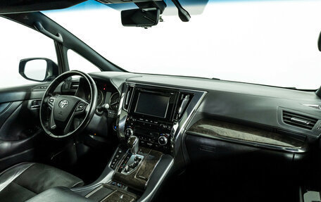 Toyota Alphard III, 2019 год, 4 100 000 рублей, 9 фотография