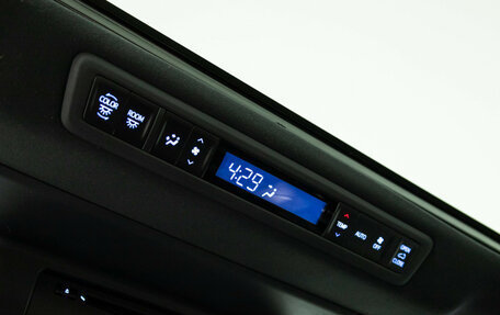 Toyota Alphard III, 2019 год, 4 100 000 рублей, 20 фотография