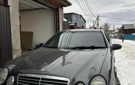 Mercedes-Benz CLK-Класс, 2001 год, 650 000 рублей, 2 фотография