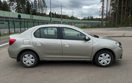 Renault Logan II, 2017 год, 930 000 рублей, 7 фотография