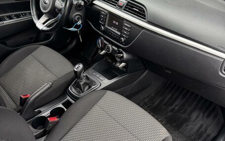 KIA Rio IV, 2018 год, 1 230 000 рублей, 10 фотография