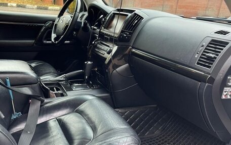 Toyota Land Cruiser 200, 2011 год, 2 777 000 рублей, 6 фотография