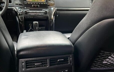 Toyota Land Cruiser 200, 2011 год, 2 777 000 рублей, 7 фотография