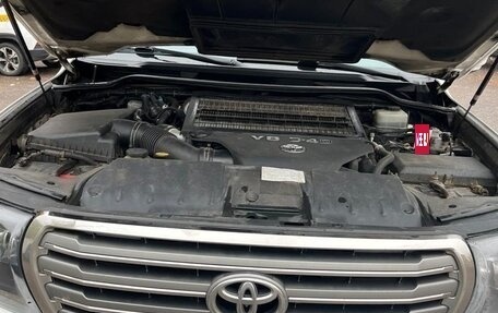 Toyota Land Cruiser 200, 2011 год, 2 777 000 рублей, 11 фотография