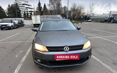 Volkswagen Jetta VI, 2012 год, 680 000 рублей, 3 фотография