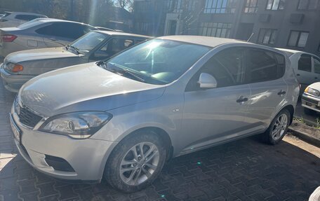 KIA cee'd I рестайлинг, 2010 год, 700 000 рублей, 2 фотография