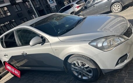 KIA cee'd I рестайлинг, 2010 год, 700 000 рублей, 3 фотография