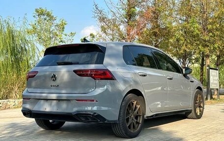 Volkswagen Golf VIII, 2023 год, 2 300 000 рублей, 4 фотография