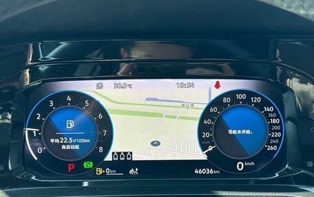 Volkswagen Golf VIII, 2023 год, 2 300 000 рублей, 11 фотография