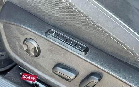 Volkswagen Golf VIII, 2023 год, 2 300 000 рублей, 17 фотография