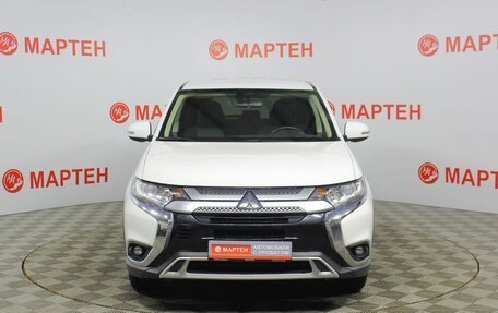 Mitsubishi Outlander III рестайлинг 3, 2019 год, 2 100 000 рублей, 2 фотография