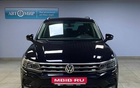 Volkswagen Tiguan II, 2018 год, 2 312 000 рублей, 2 фотография