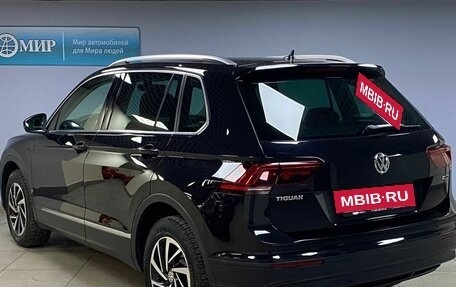 Volkswagen Tiguan II, 2018 год, 2 312 000 рублей, 7 фотография