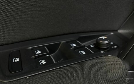 Volkswagen Tiguan II, 2018 год, 2 312 000 рублей, 18 фотография