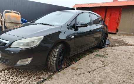 Opel Astra J, 2011 год, 660 000 рублей, 4 фотография