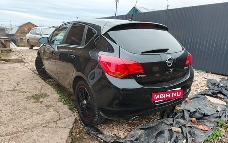 Opel Astra J, 2011 год, 660 000 рублей, 3 фотография