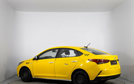 Hyundai Solaris II рестайлинг, 2021 год, 990 000 рублей, 7 фотография