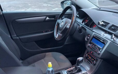 Volkswagen Passat B7, 2011 год, 950 000 рублей, 9 фотография