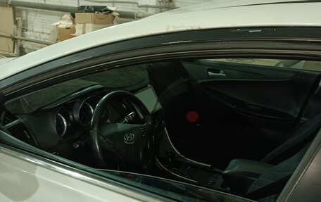 Hyundai Sonata VI, 2011 год, 650 000 рублей, 9 фотография