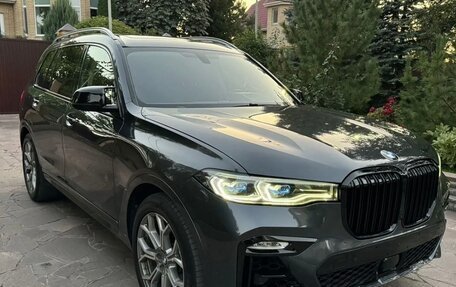 BMW X7, 2020 год, 7 030 000 рублей, 3 фотография