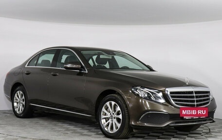 Mercedes-Benz E-Класс, 2017 год, 3 247 000 рублей, 3 фотография