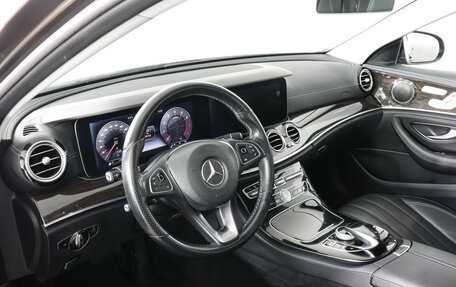 Mercedes-Benz E-Класс, 2017 год, 3 247 000 рублей, 9 фотография