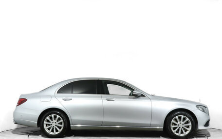 Mercedes-Benz E-Класс, 2016 год, 3 170 000 рублей, 4 фотография