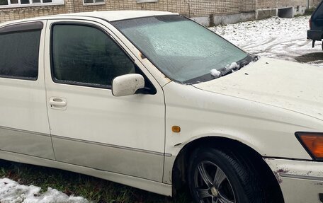 Toyota Vista V30, 1998 год, 300 000 рублей, 1 фотография