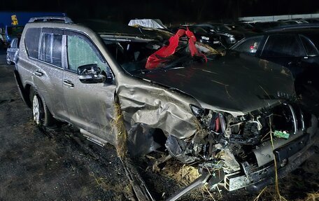 Toyota Land Cruiser Prado 150 рестайлинг 2, 2016 год, 500 000 рублей, 6 фотография