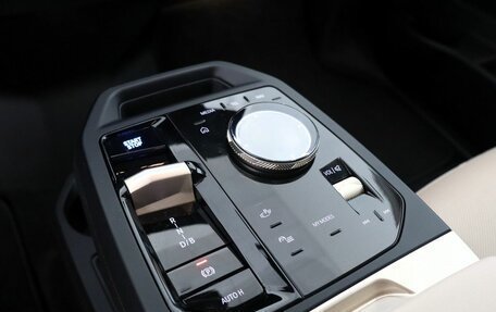 BMW iX, 2022 год, 8 990 000 рублей, 18 фотография