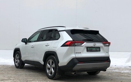 Toyota RAV4, 2021 год, 3 720 000 рублей, 7 фотография