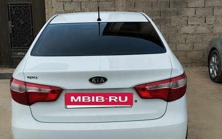KIA Rio III рестайлинг, 2011 год, 550 000 рублей, 10 фотография