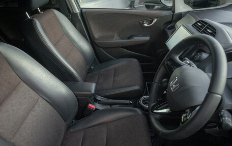 Honda Fit Shuttle I рестайлинг, 2013 год, 1 048 000 рублей, 10 фотография