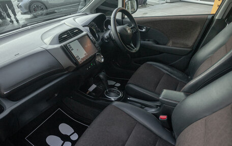 Honda Fit Shuttle I рестайлинг, 2013 год, 1 048 000 рублей, 19 фотография