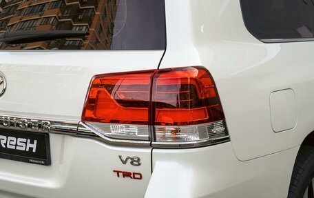 Toyota Land Cruiser 200, 2019 год, 8 900 000 рублей, 7 фотография