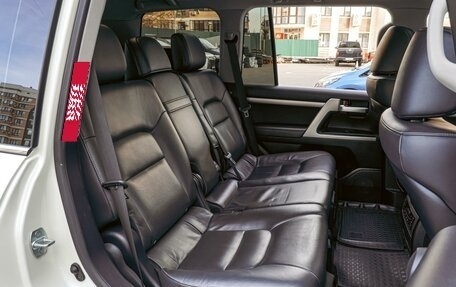 Toyota Land Cruiser 200, 2019 год, 8 900 000 рублей, 10 фотография