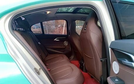 BMW 1 серия, 2024 год, 3 300 032 рублей, 11 фотография