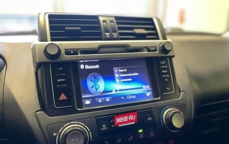 Toyota Land Cruiser Prado 150 рестайлинг 2, 2015 год, 3 599 000 рублей, 16 фотография