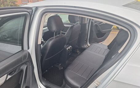 Volkswagen Passat B7, 2011 год, 870 000 рублей, 11 фотография