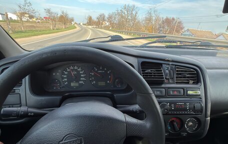 Nissan Primera II рестайлинг, 1998 год, 135 000 рублей, 14 фотография