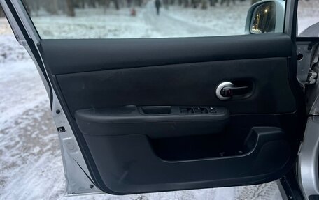 Nissan Tiida, 2010 год, 875 000 рублей, 10 фотография