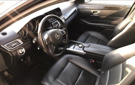 Mercedes-Benz E-Класс, 2013 год, 1 850 000 рублей, 4 фотография