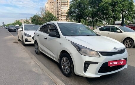 KIA Rio IV, 2018 год, 790 000 рублей, 3 фотография